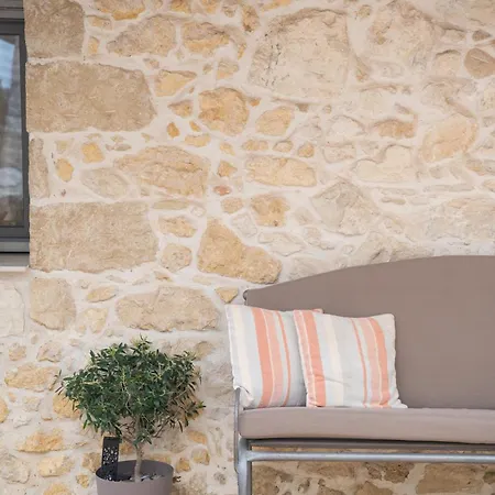 Silva Luxury House In Mires * Moirai